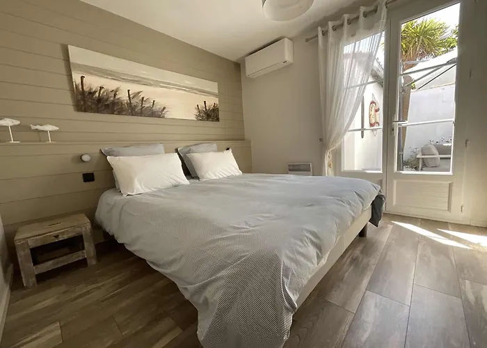 Family Fun, Beach, Biking And Relaxation * La Couarde-sur-Mer