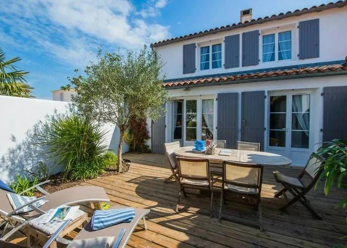 Family Fun, Beach, Biking And Relaxation * La Couarde-sur-Mer